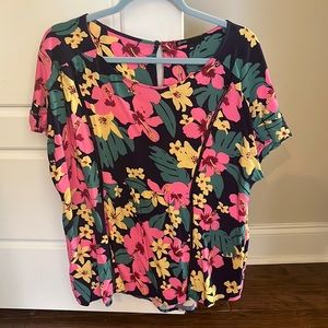 Gibsonlook Trimmed Swing Top, size XXL, color: Hibiscus Jungle